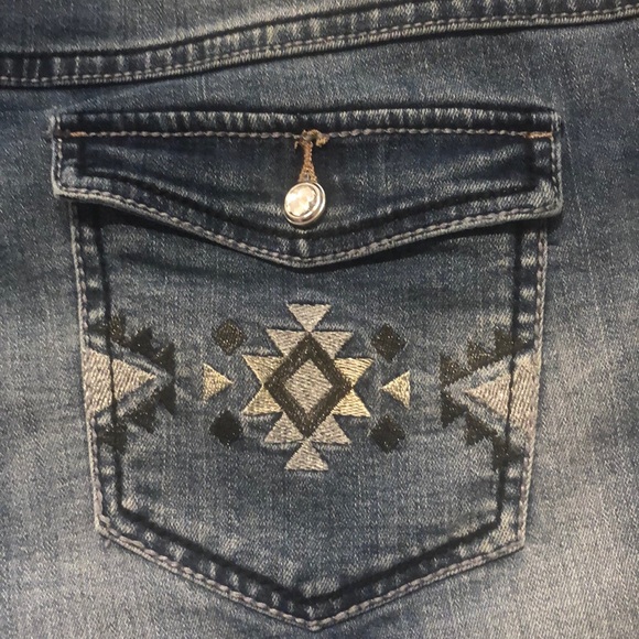 INC Denim Shorts - LIKE NEW - WORN ONCE - Picture 10 of 13